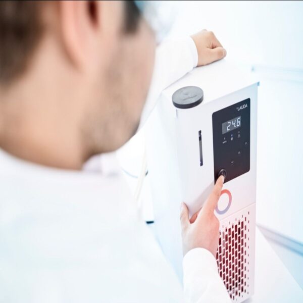 Image_TEC_INS_LAUDA_Microcool_03_1000x665_JPG-1 Image_TEC_INS_LAUDA_Microcool_03_1000x665_JPG-1