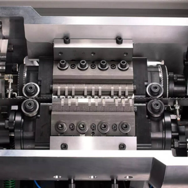 Image_TEC_MAC_GeorgKesel_BandsawSetting_TSM160s_1200x1200_JPG_02 Image_TEC_MAC_GeorgKesel_BandsawSetting_TSM160s_1200x1200_JPG_02